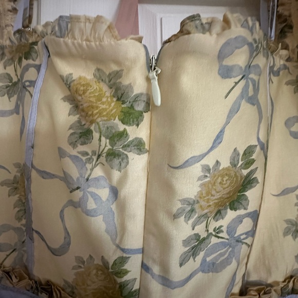 House of CB~ feminine, cottagecore/vintage-inspired dress - Picture 6 of 7